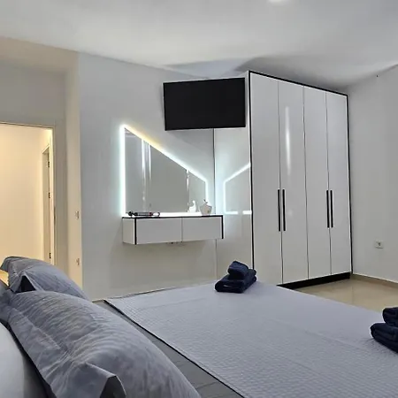 Gpn Apartment Vlore